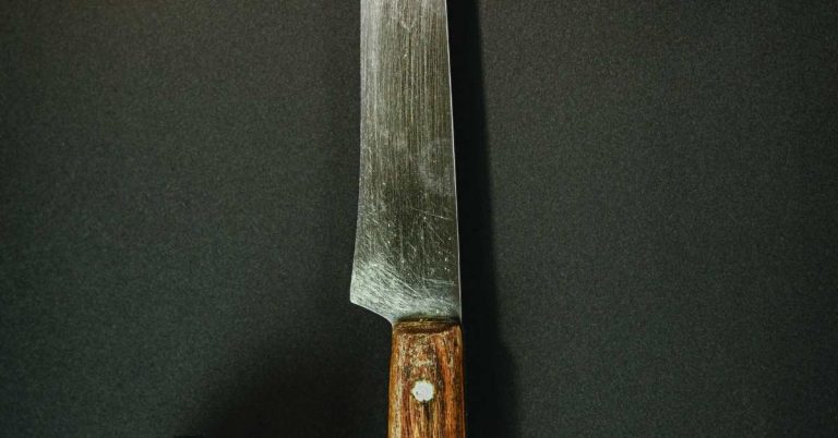 Wedding Cake Server and Knife Set: Choosing the Perfect Pair for Your Special Day